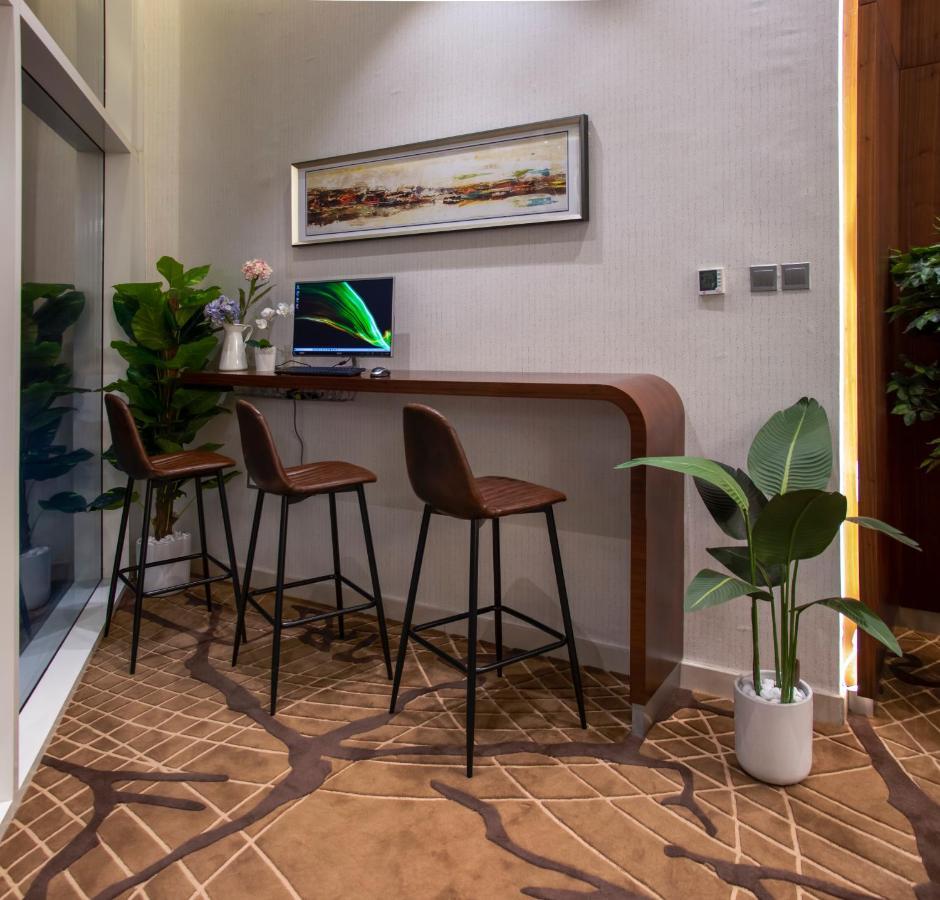 Viola Hotel Apartments Sharjah Eksteriør bilde